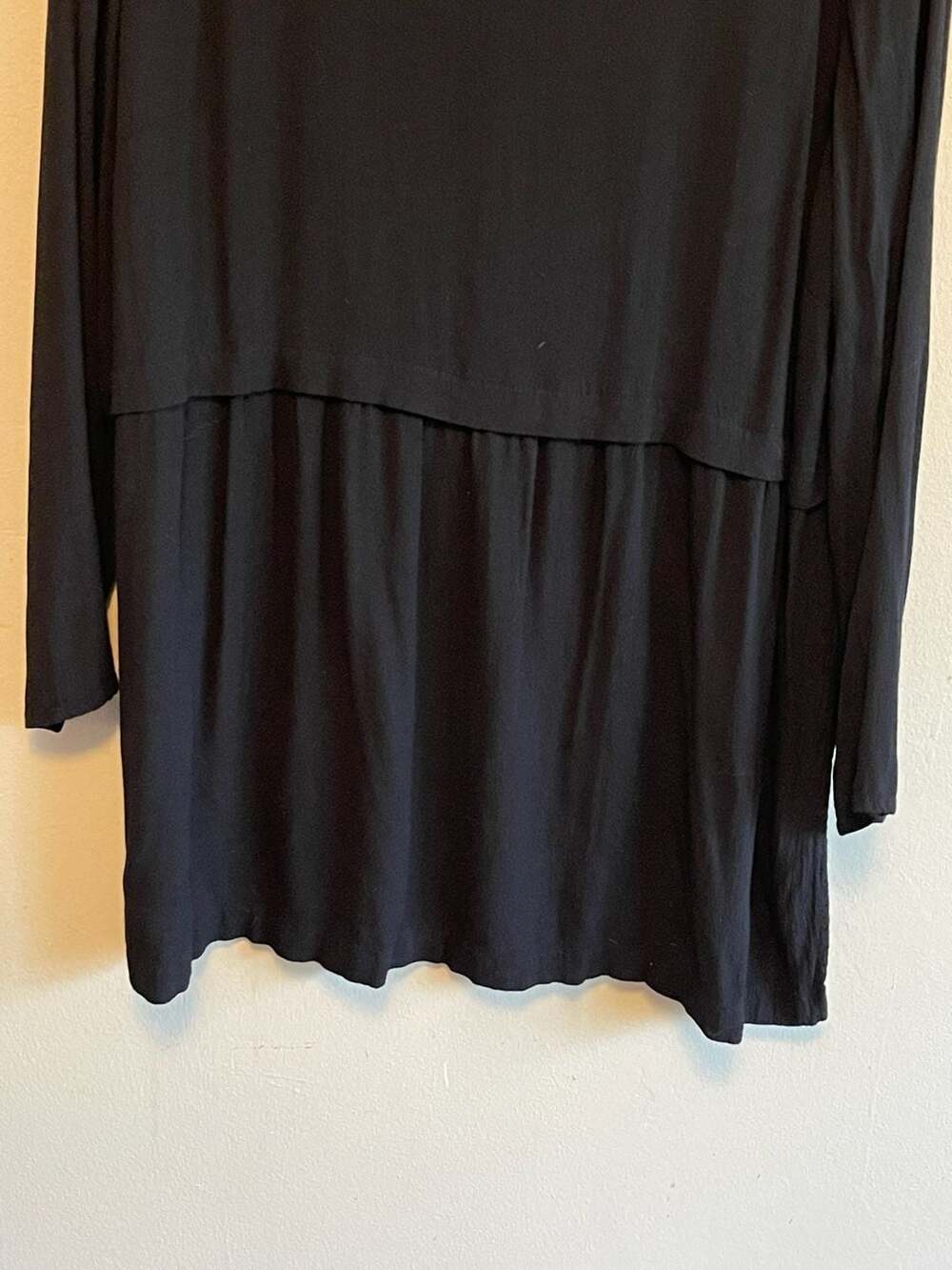 J. Jill Black Long Sleeve Tunic, Feminine Gathered Tier for Ruffles at Hem, Top - Picture 4 of 6